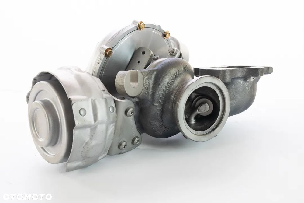 Turbosprężarka Turbo Nissan NV400 (X62,X62B) 2.3 dCi 163 KM 825758-3, 825758-4, 825758-0004, 883860-0001,144109553R 14410-9553R 144119953RE 14411-9953RE - 2