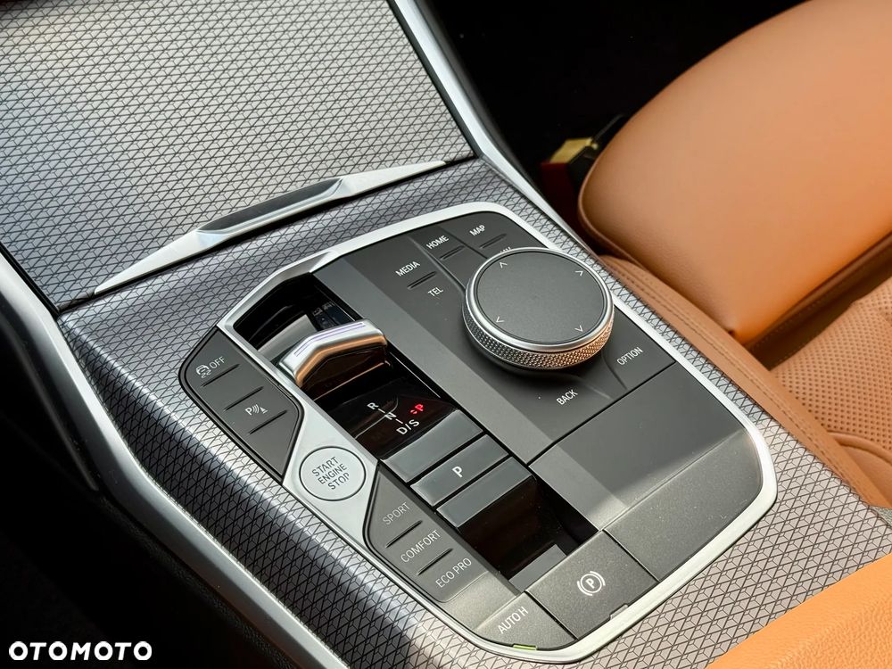 BMW Seria 3 320d xDrive mHEV M Sport - 17