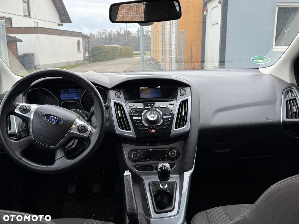 Ford Focus 1.6 Ti-VCT Sport - 12