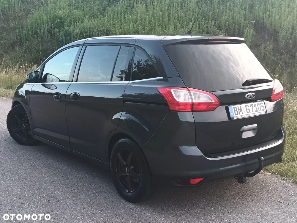 Ford Grand C-MAX - 13