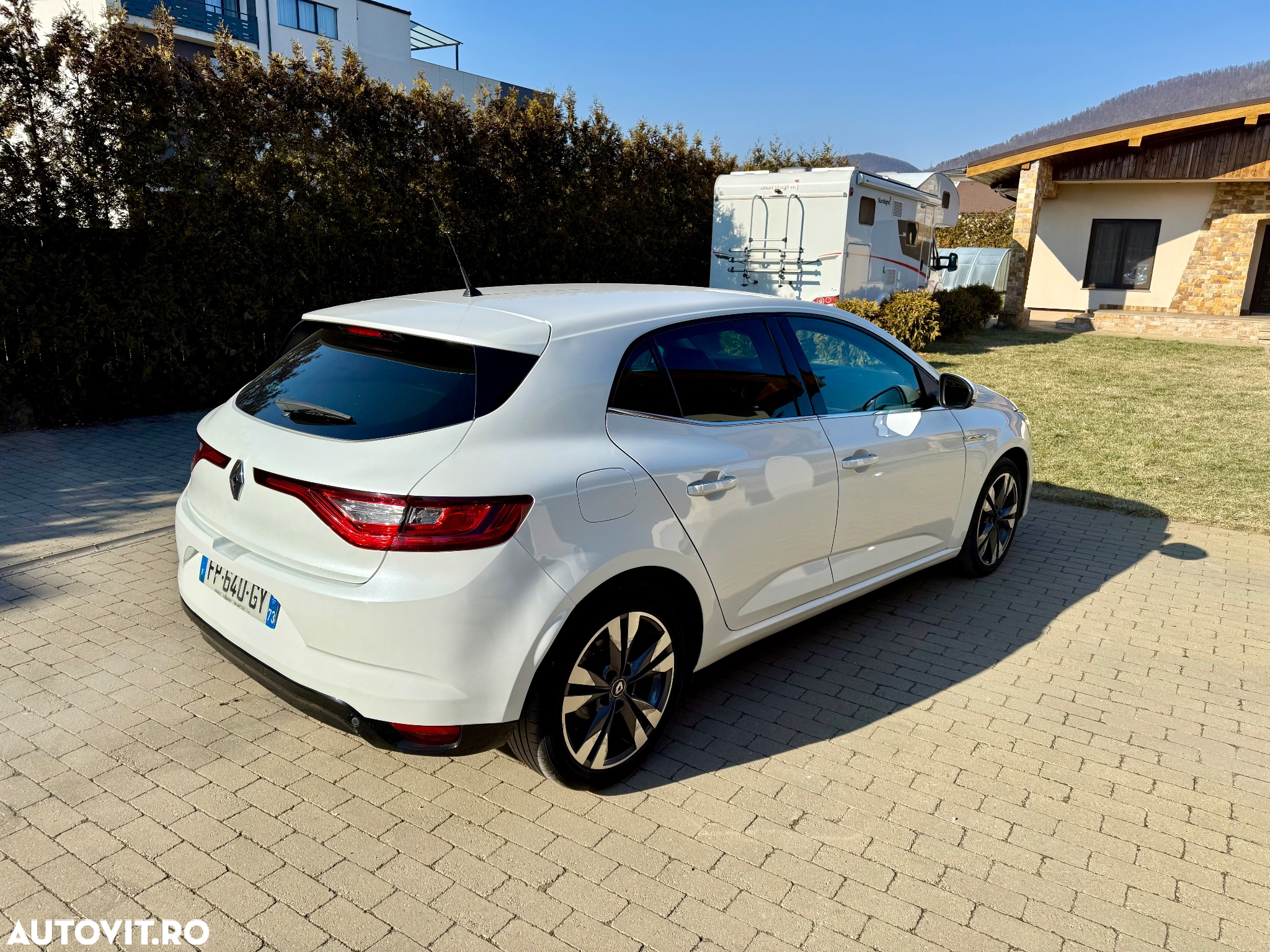 Renault Megane BLUE dCi EDC Intens - 4