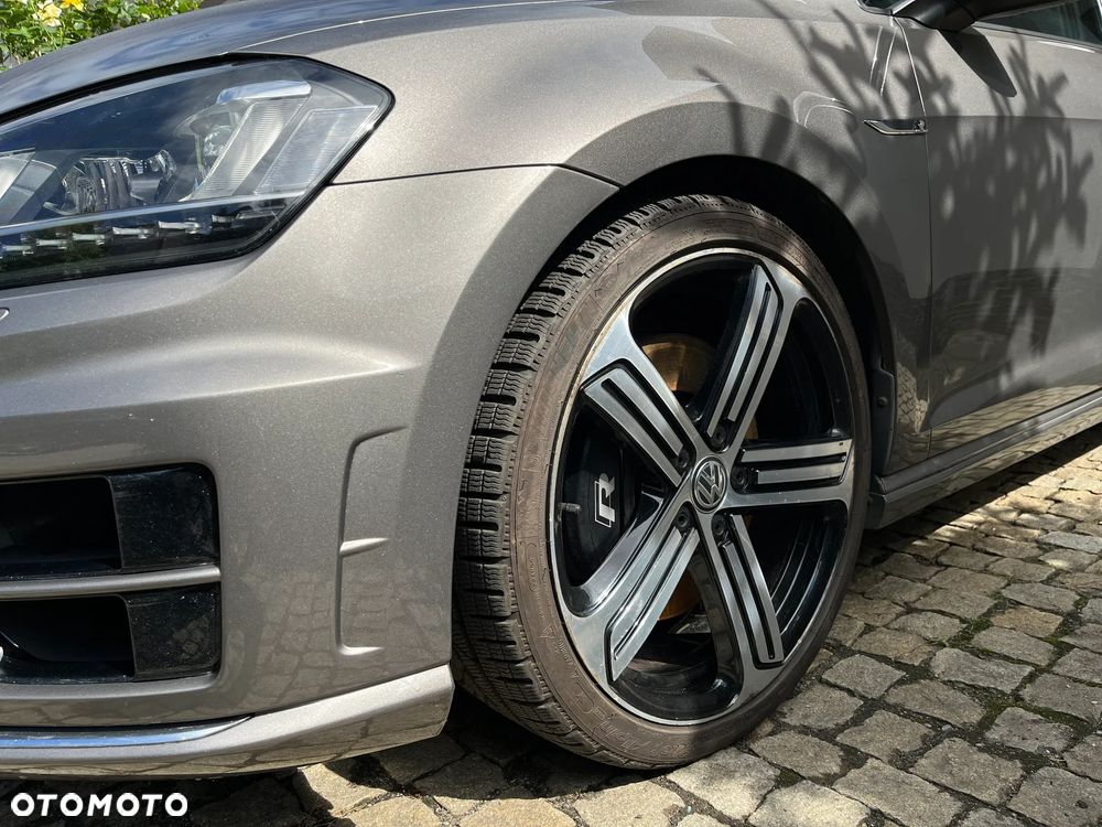 Volkswagen Golf - 5