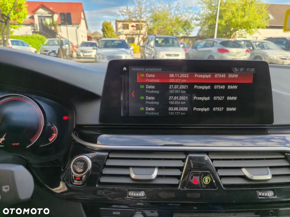 BMW Seria 5 520d Sport Line - 19