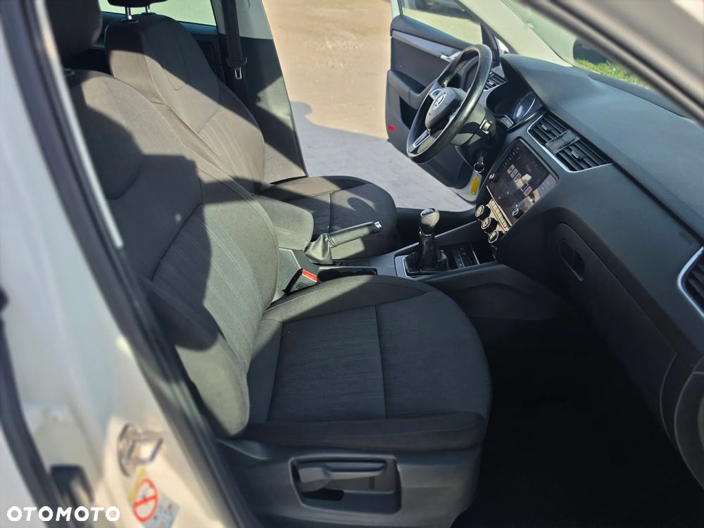 Skoda Octavia 1.6 TDI Premium Edition - 26