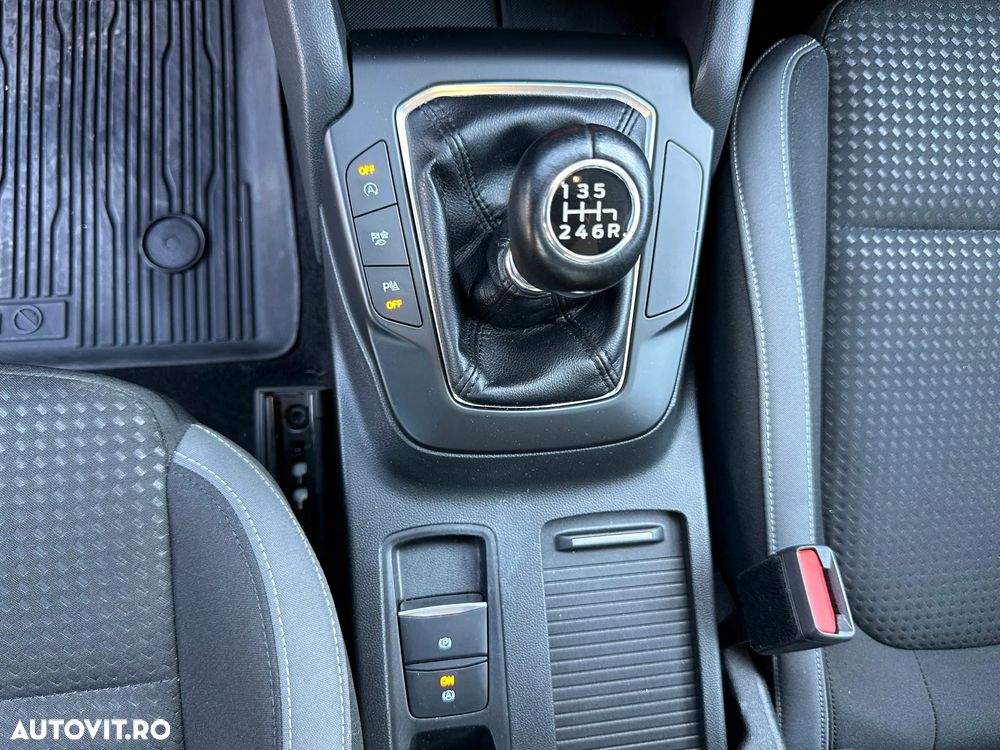 Ford Focus 1.0 EcoBoost Titanium Business - 19