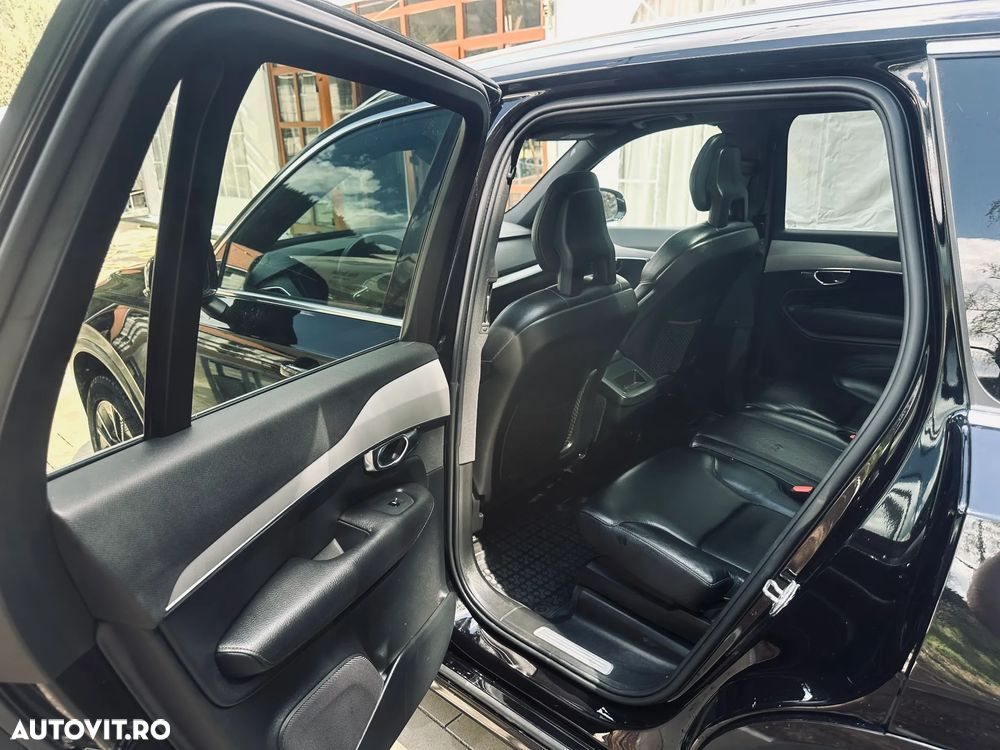 Volvo XC 90 B5 D AWD Geartronic Momentum Pro - 11