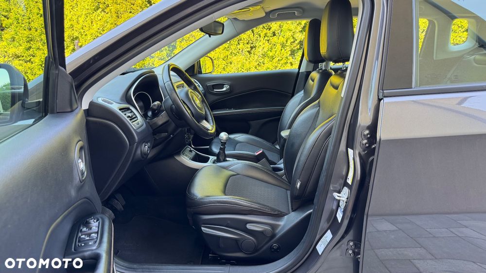 Jeep Compass 1.4 MultiAir Limited - 27
