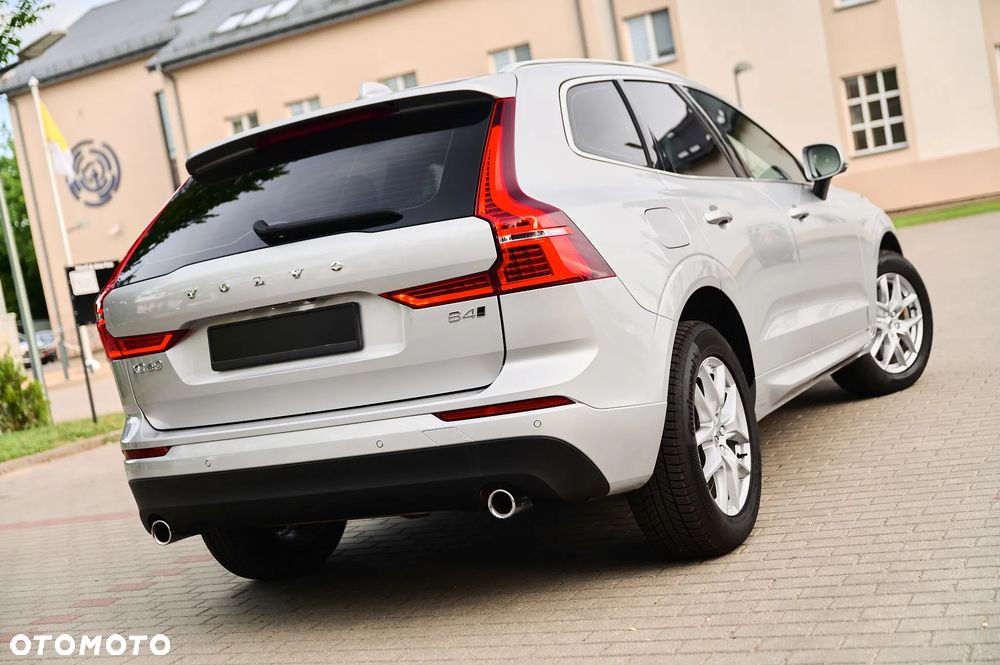 Volvo XC 60 B4 D AWD Momentum Pro - 4