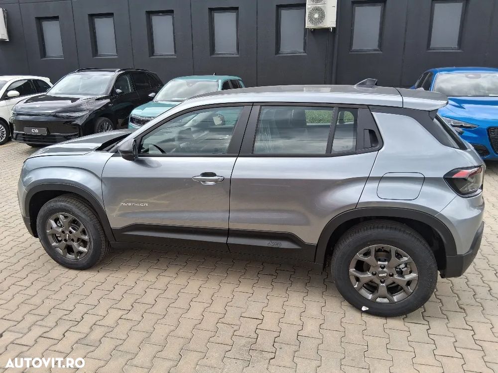 Jeep Avenger 1.2 MT6 Turbo Longitude - 8