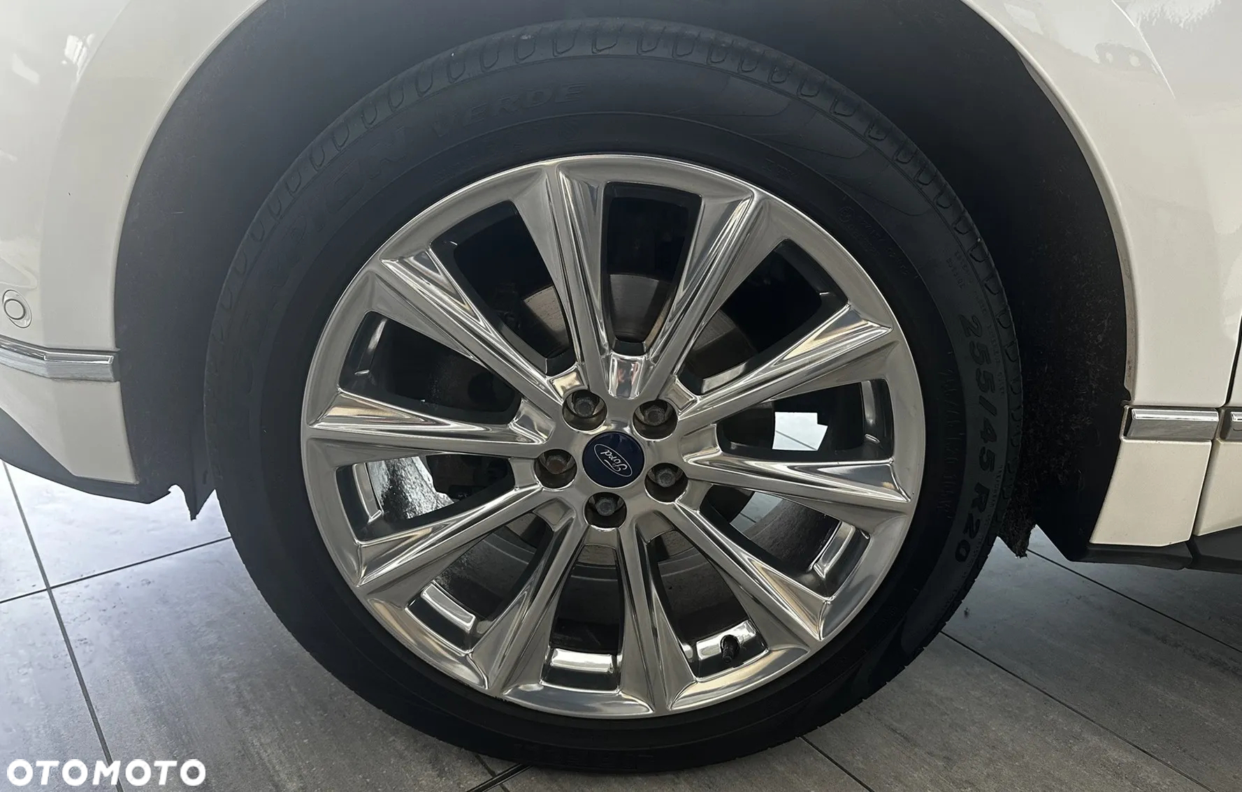 Ford Edge 2.0 TDCi Bi-Turbo 4x4 Vignale - 20