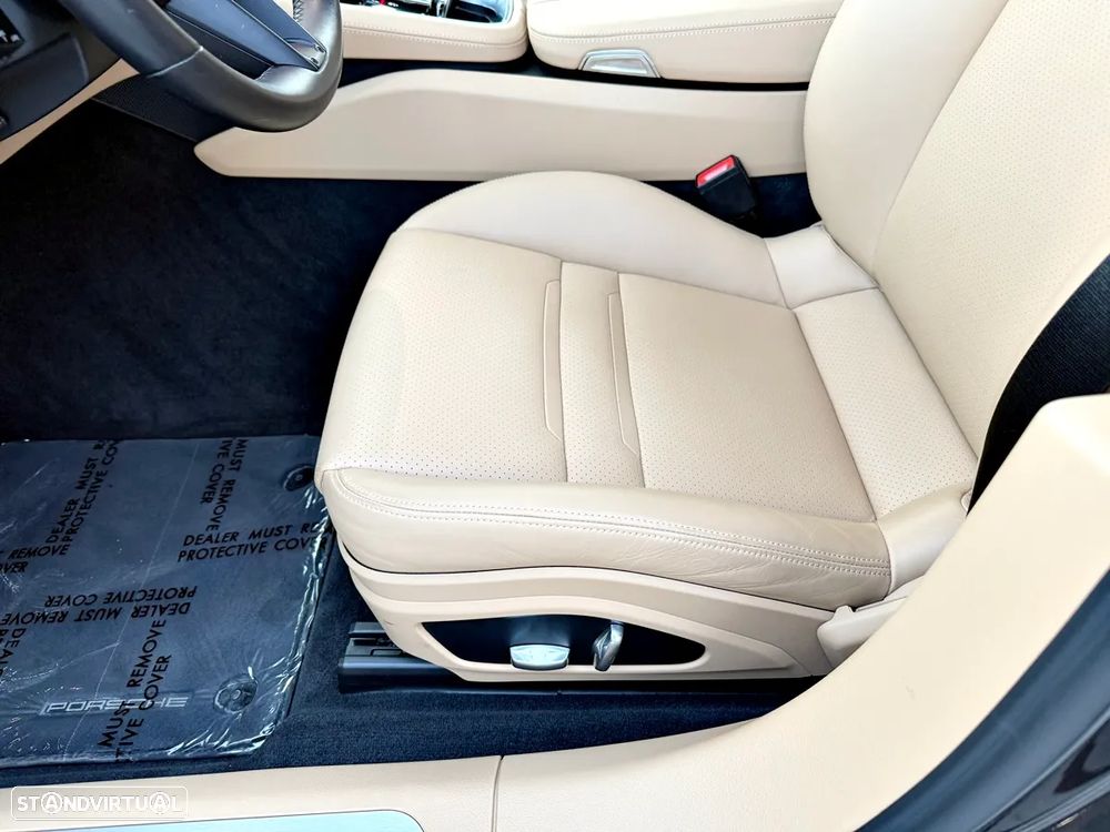 Porsche Panamera 4 E-Hybrid Platinum Edition - 22