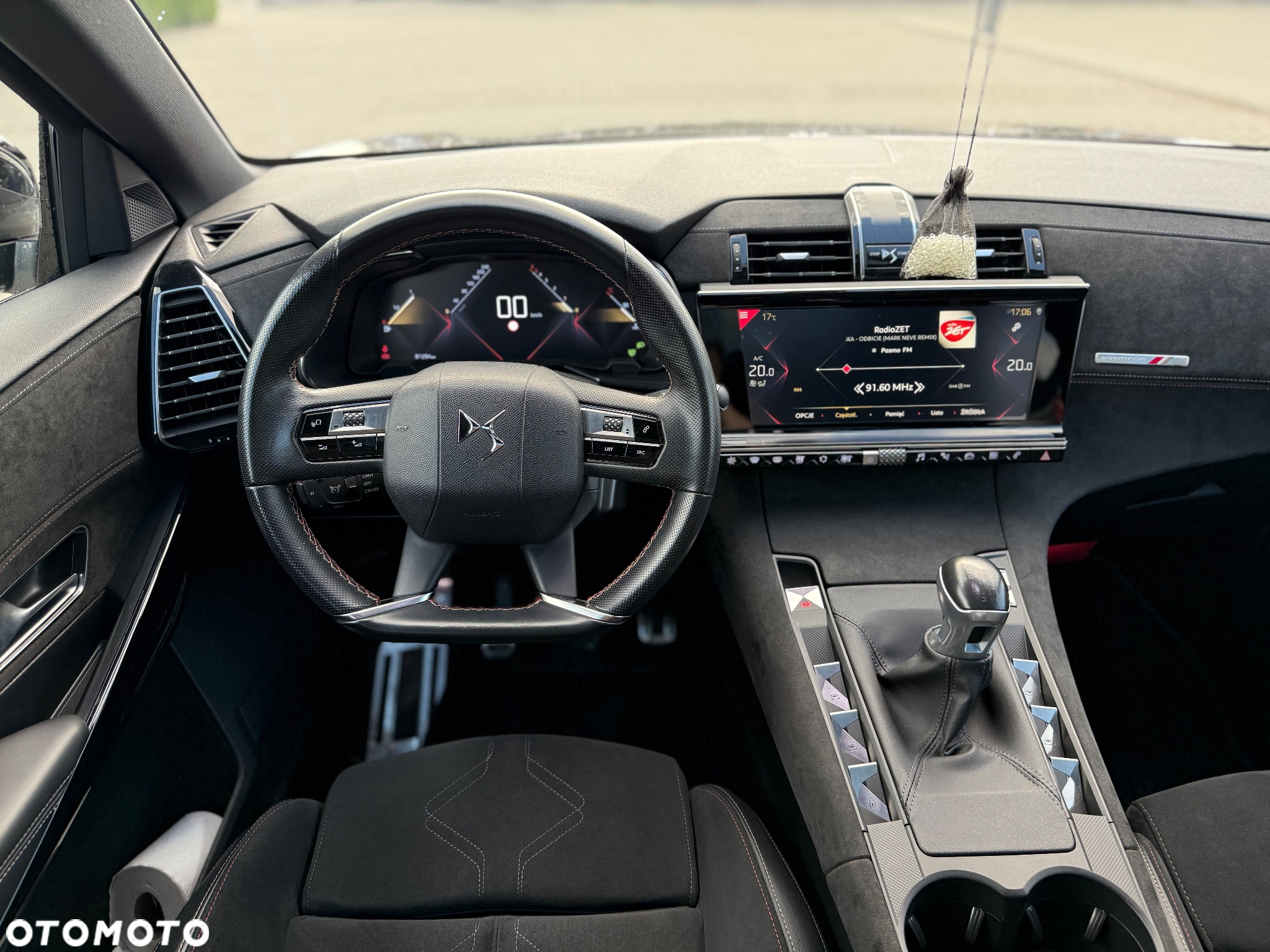 DS Automobiles DS 7 Crossback - 16