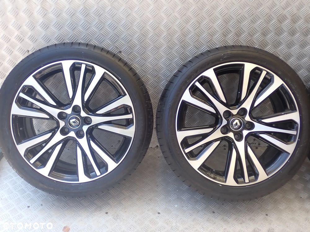 FELGI ALUMINIOWE RENAULT  8JX19  ET 49  5X114,3  403003754R-A - 3