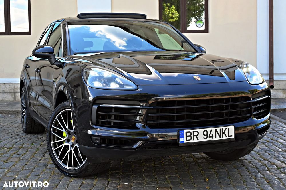 Porsche Cayenne - 4