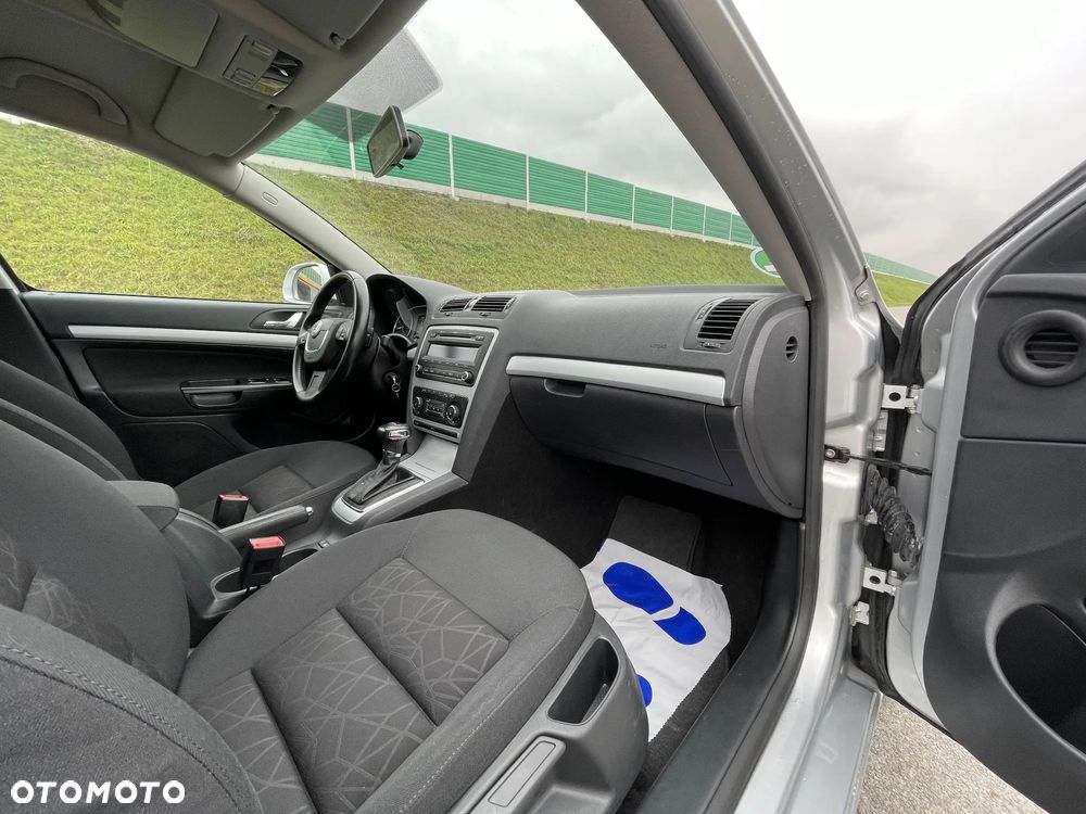 Skoda Octavia 2.0 TDI DPF Family Plus DSG - 19