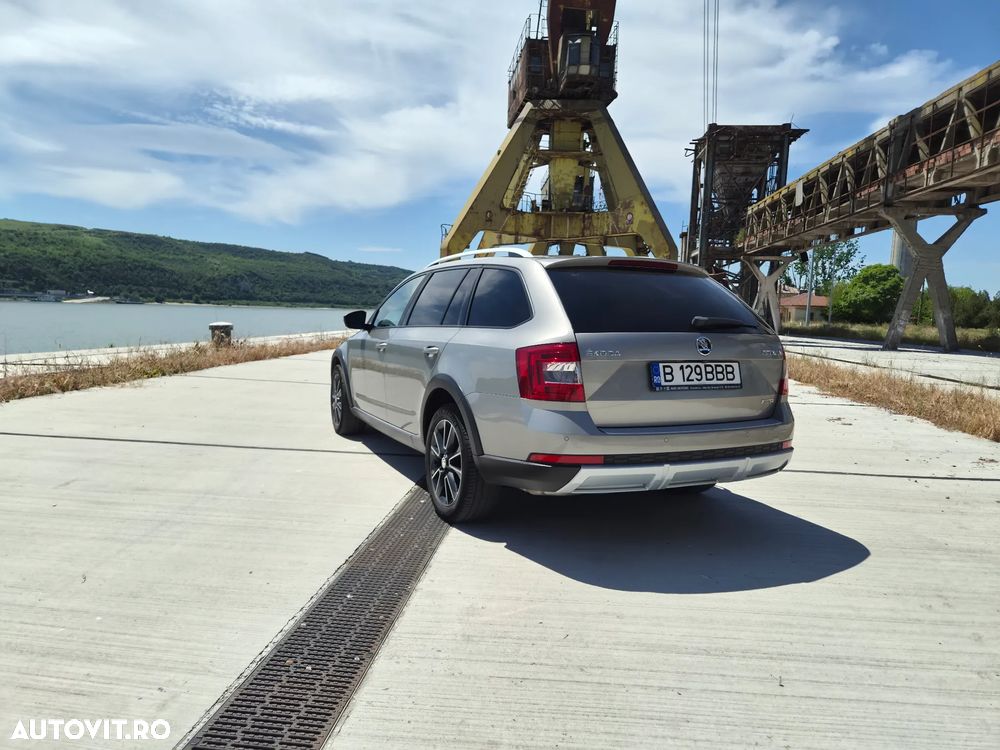 Skoda Octavia 2.0 TDI 4x4 DSG Scout - 4