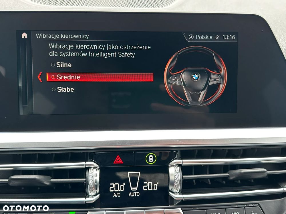 BMW Seria 3 320i xDrive M Sport - 34