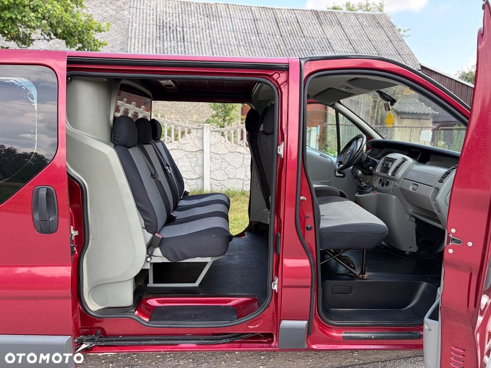 Opel Vivaro L2H1 2.9t - 15