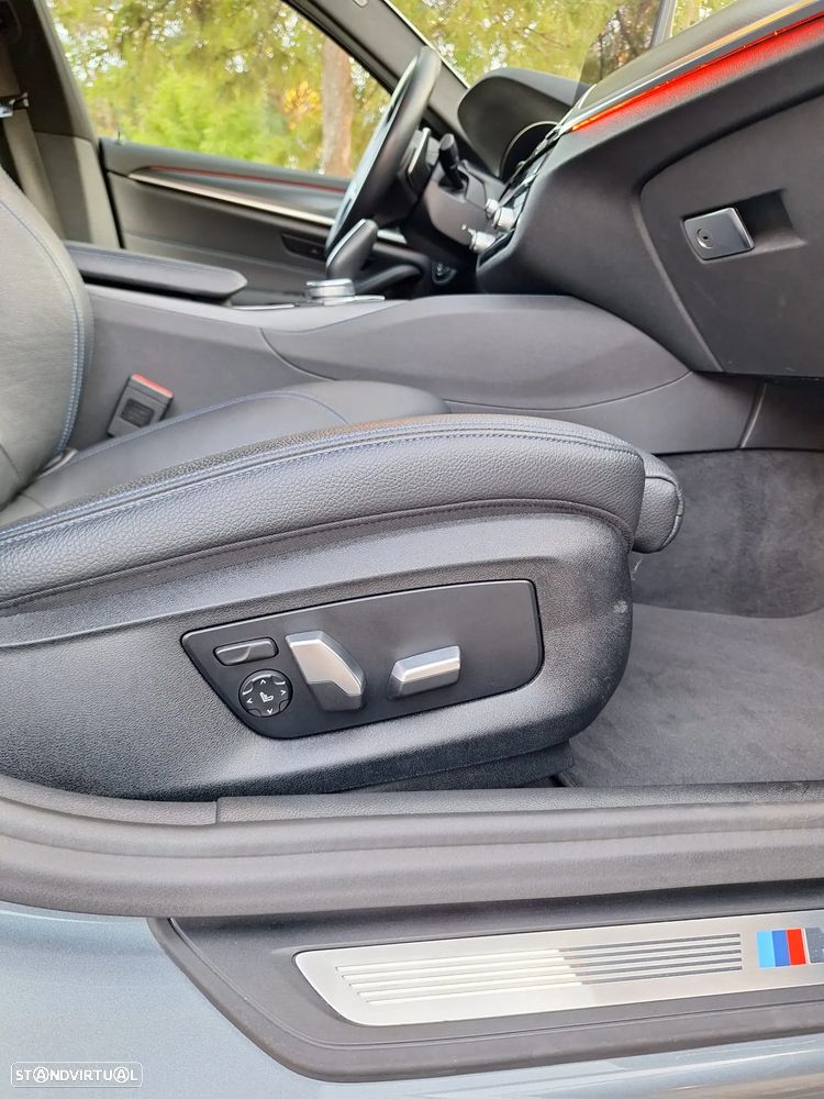 BMW 530 e Pack 50 anos M - 19