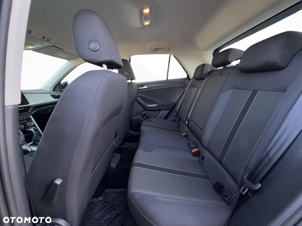 Volkswagen T-Roc - 24