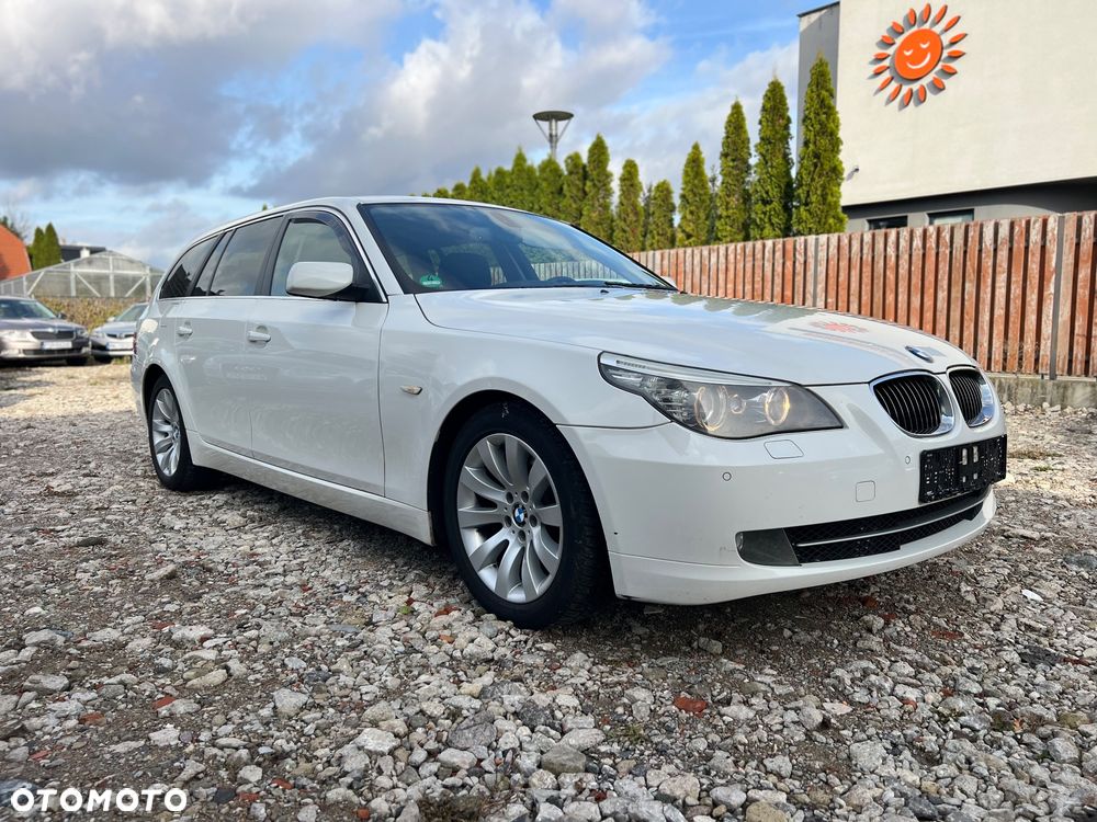 BMW Seria 5 525d - 5