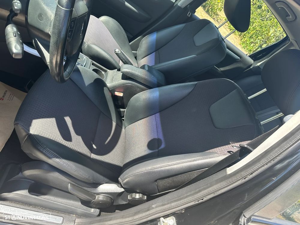 Mercedes-Benz B 200 CDI Autotronic - 16