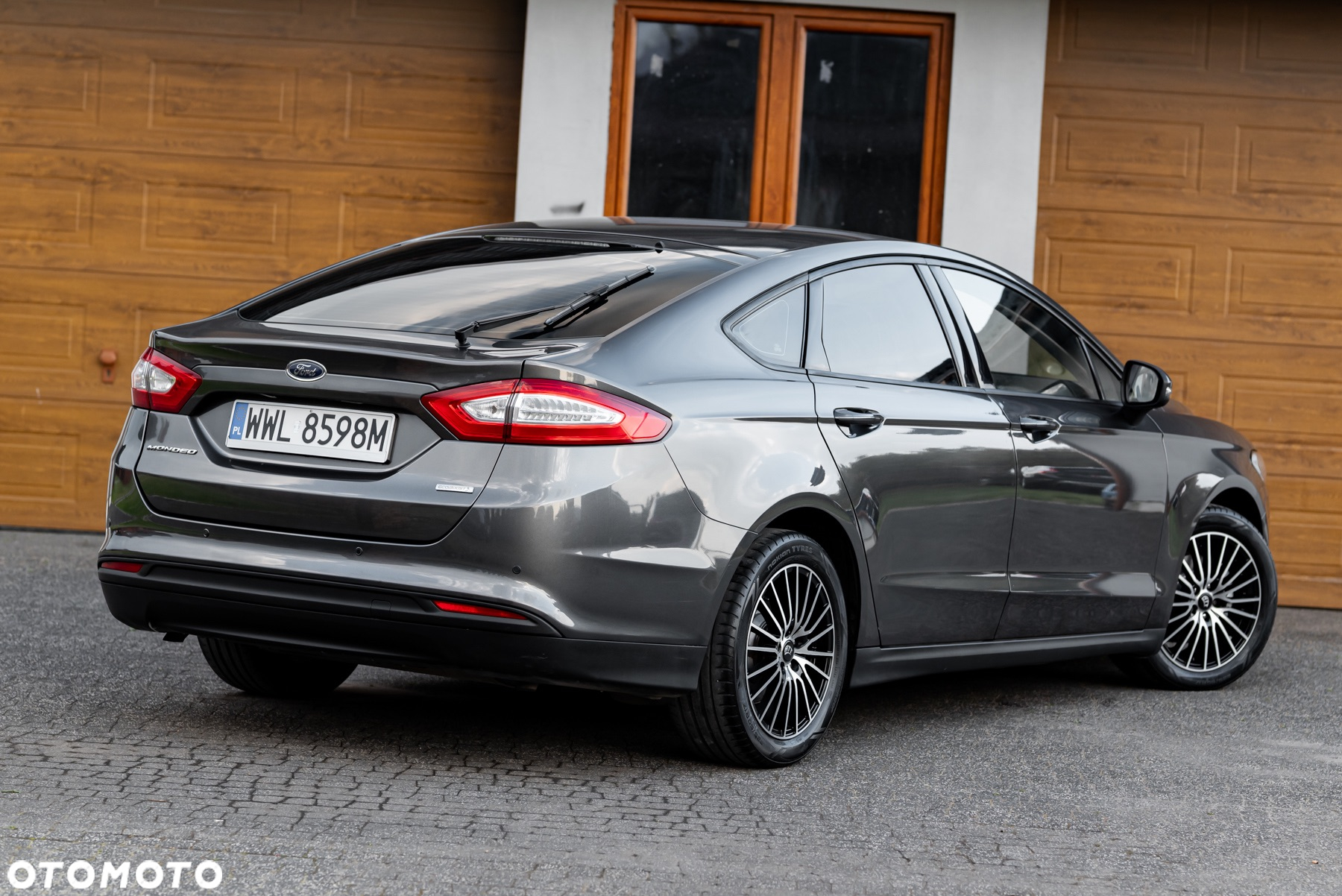Ford Mondeo 1.5 EcoBoost Ambiente - 17