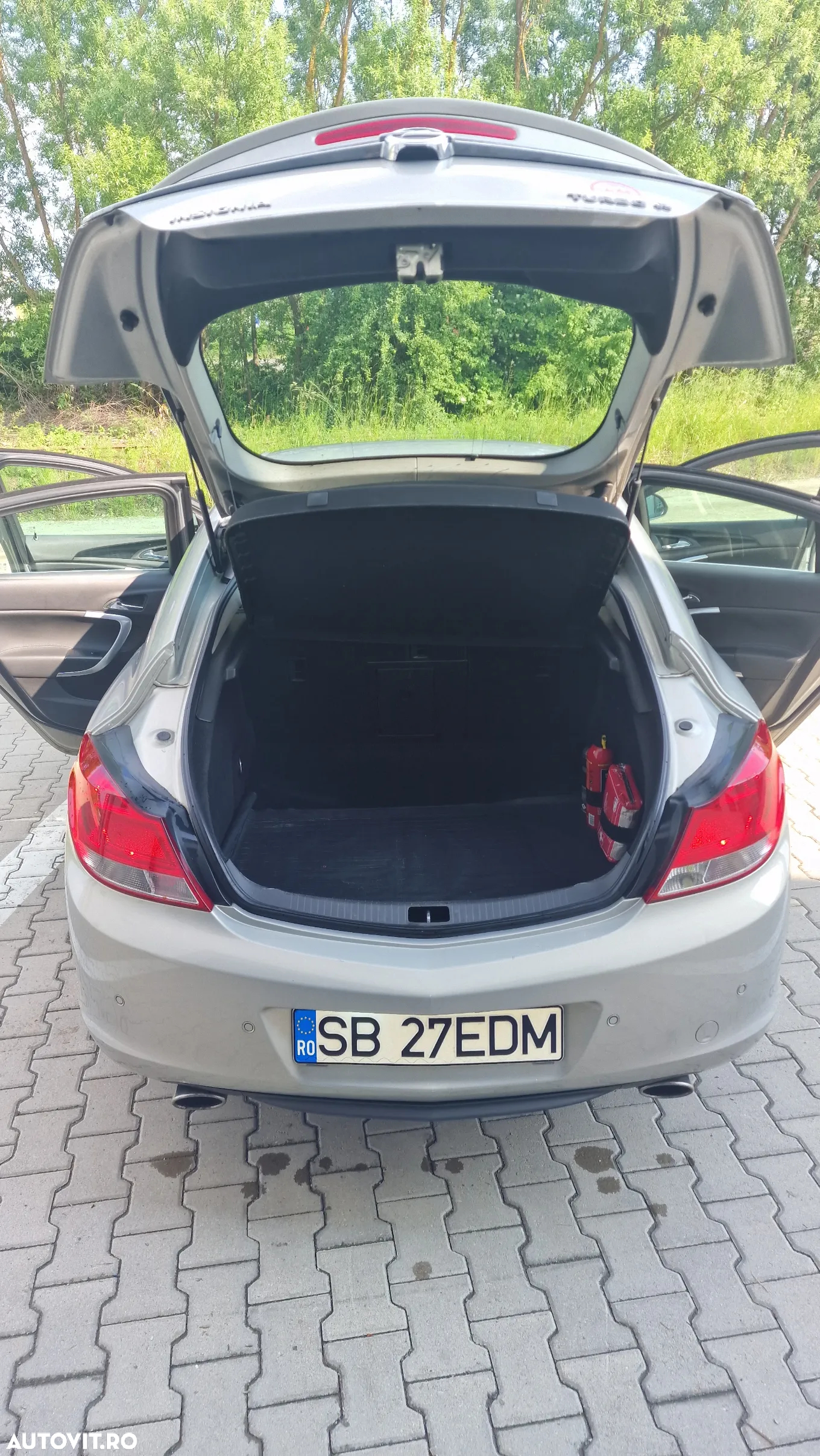 Opel Insignia 2.0 Turbo 4x4 Sport Aut. - 3