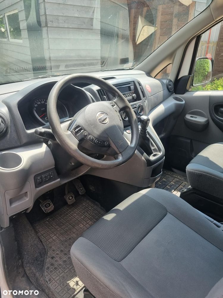 Nissan NV200 - 11