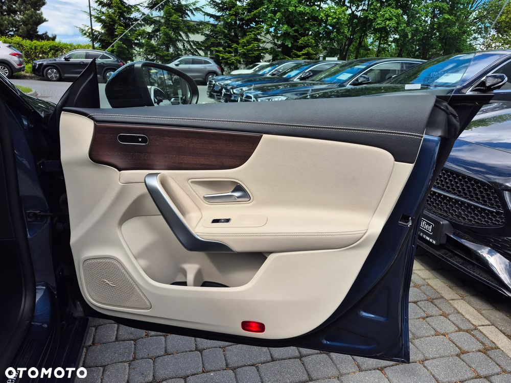 Mercedes-Benz CLA 180 d 8G-DCT - 33