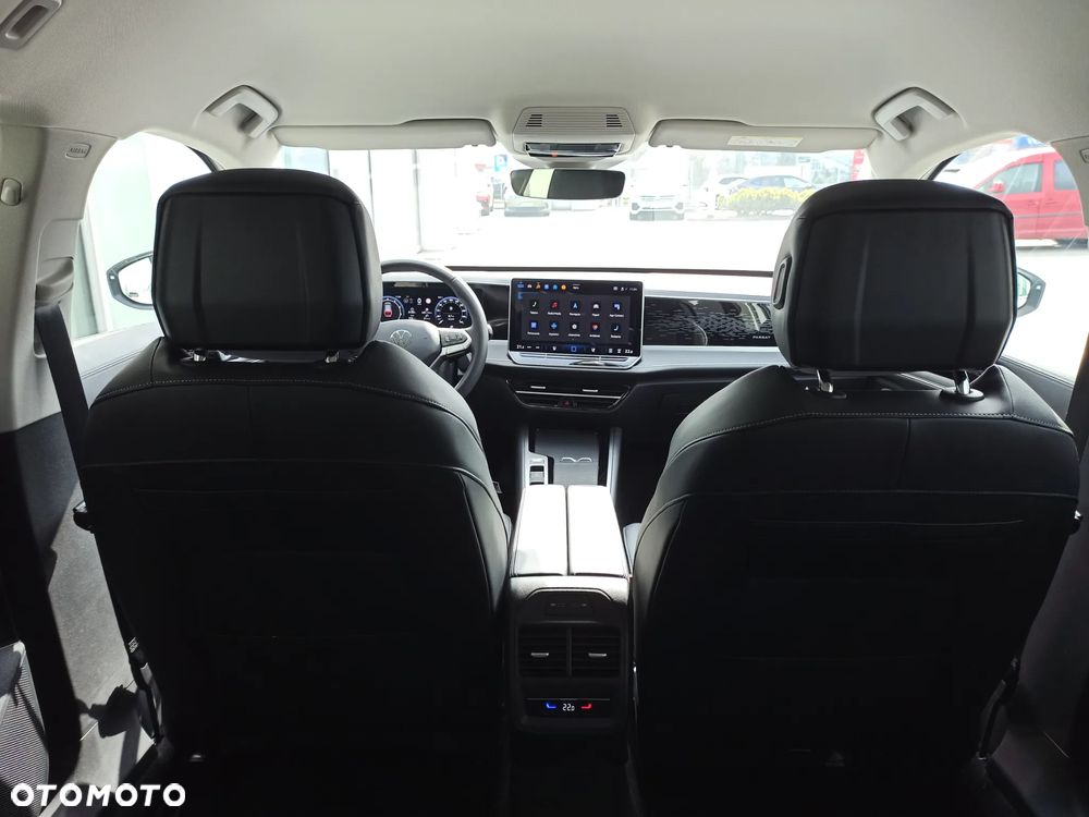 Volkswagen Passat Variant 1.5 TSI EVO Elegance DSG - 15