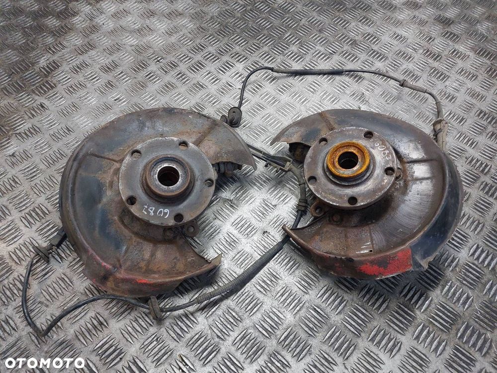 PIASTA LEWA + PRAWA TYŁ VOLKSWAGEN PASSAT B5 4 MOTION - 1