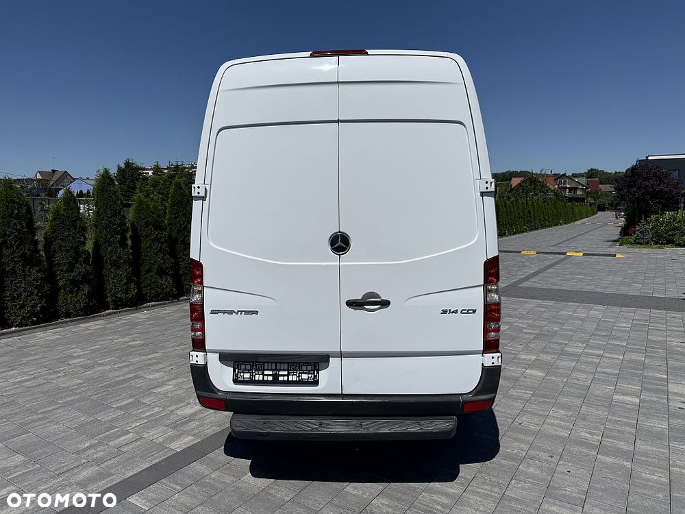 Mercedes-Benz Sprinter - 5