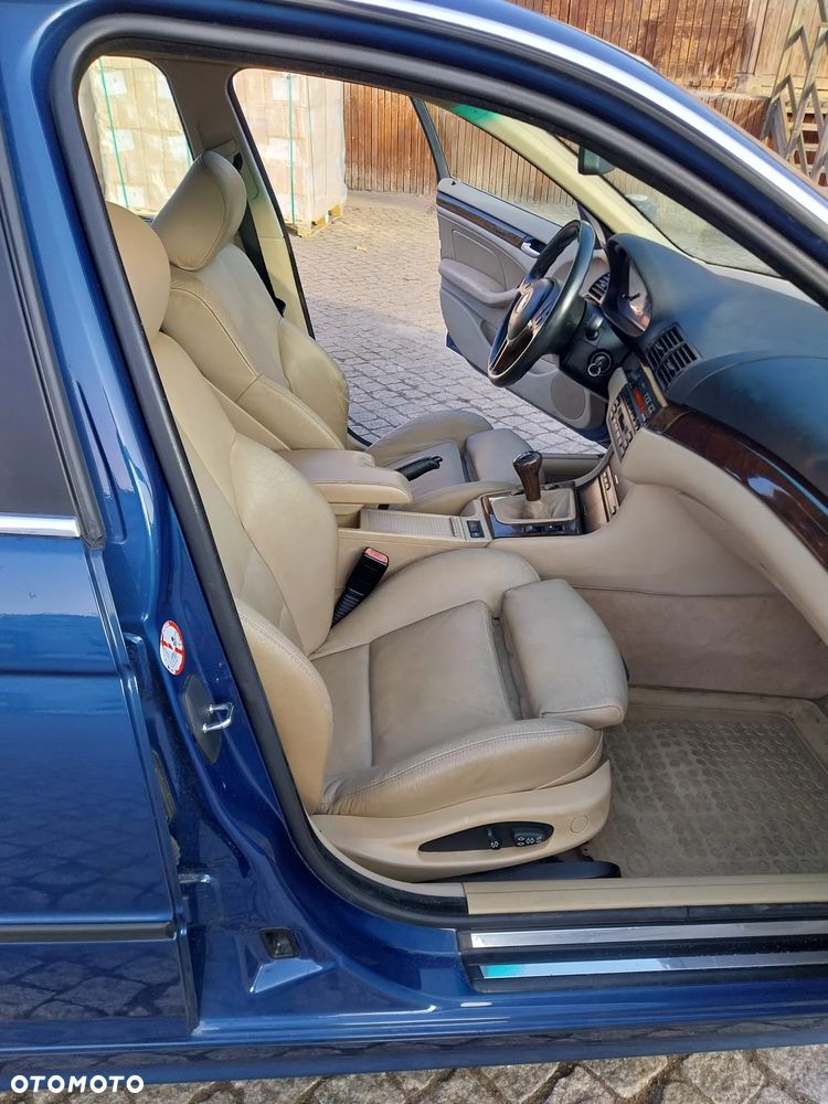 BMW Seria 3 330d - 8