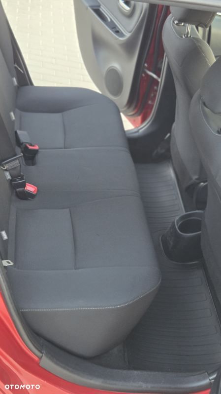 Toyota Yaris 1.33 Selection Passion MS - 13