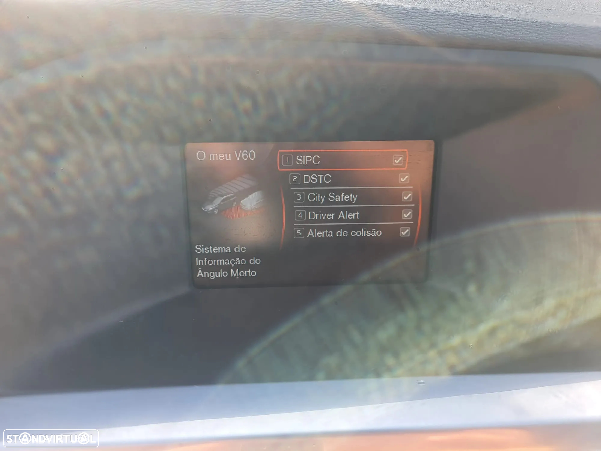 Volvo V60 2.0 D4 Momentum - 14