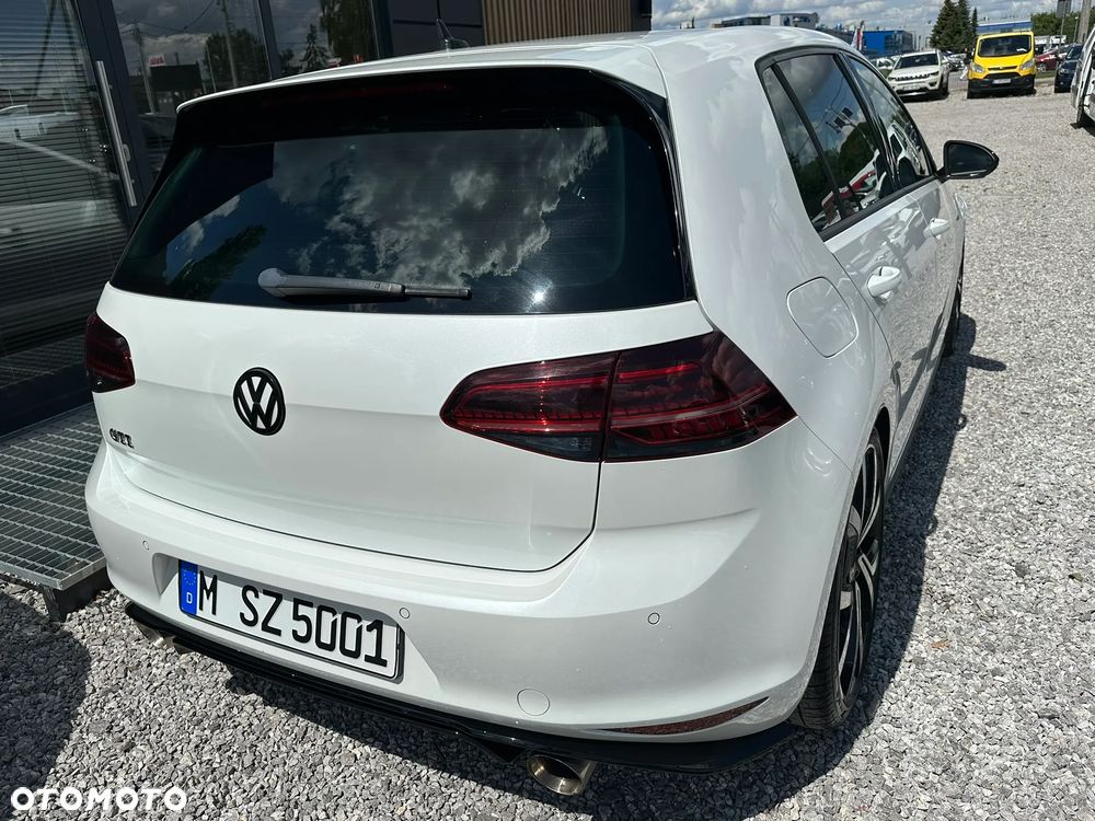 Volkswagen Golf GTI BlueMotion Technology DSG - 11