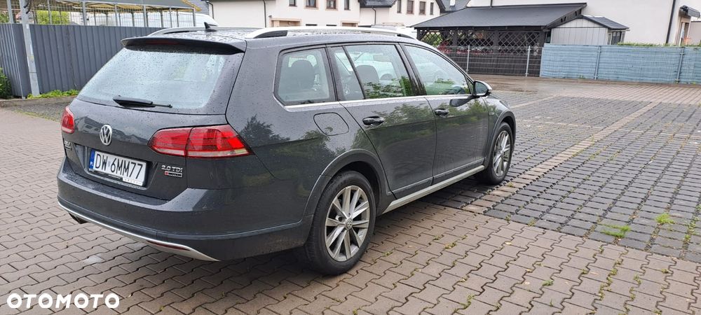 Volkswagen Golf - 4