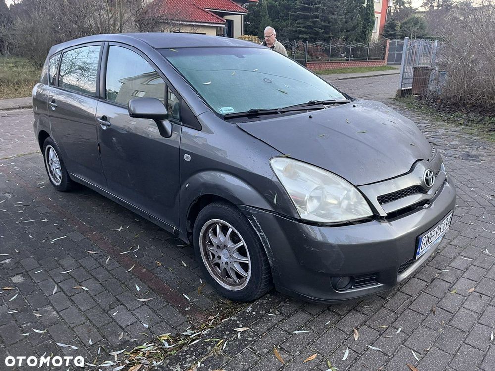 Toyota Corolla Verso - 1