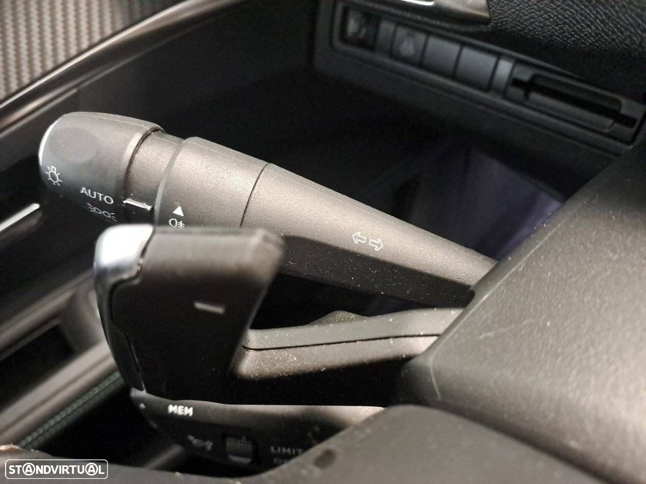 Peugeot 3008 1.5 BlueHDi Allure Pack EAT8 - 14