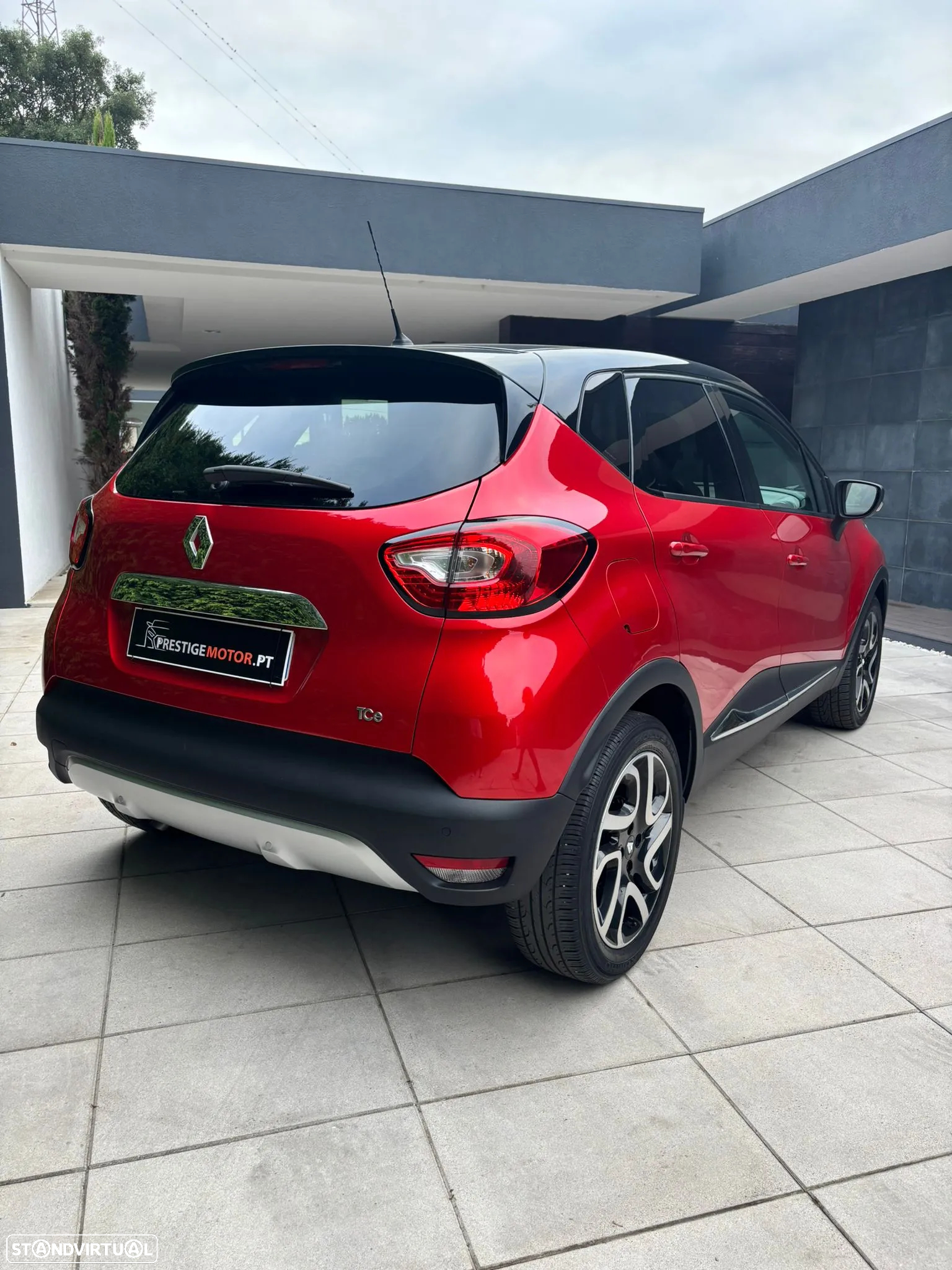 Renault Captur 0.9 TCE Helly Hansen - 6