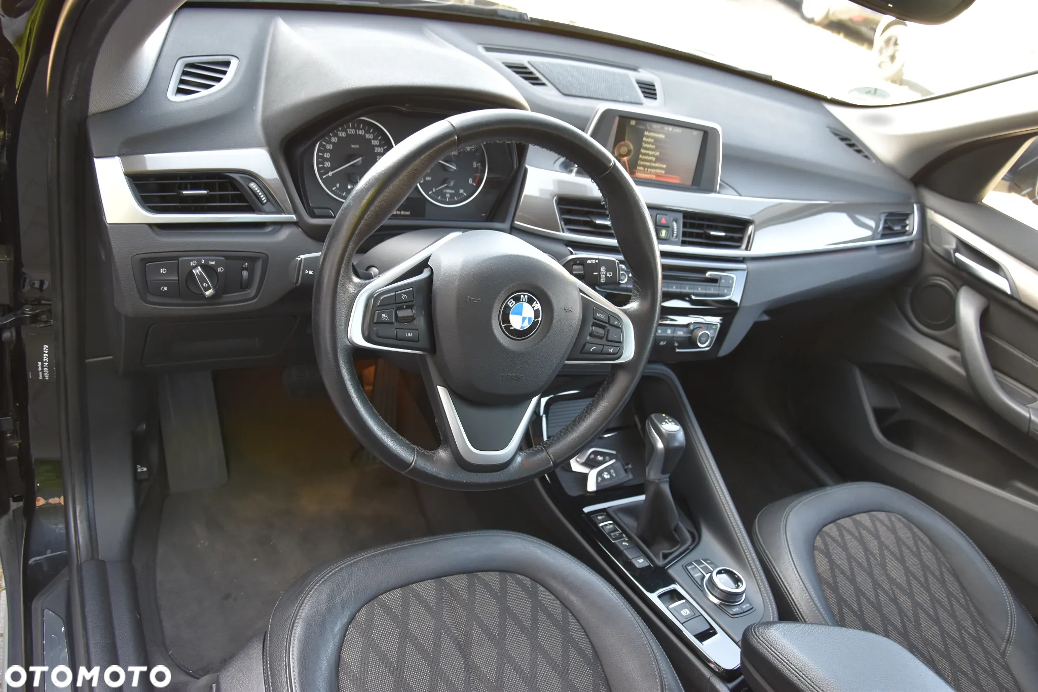 BMW X1 xDrive18d - 14