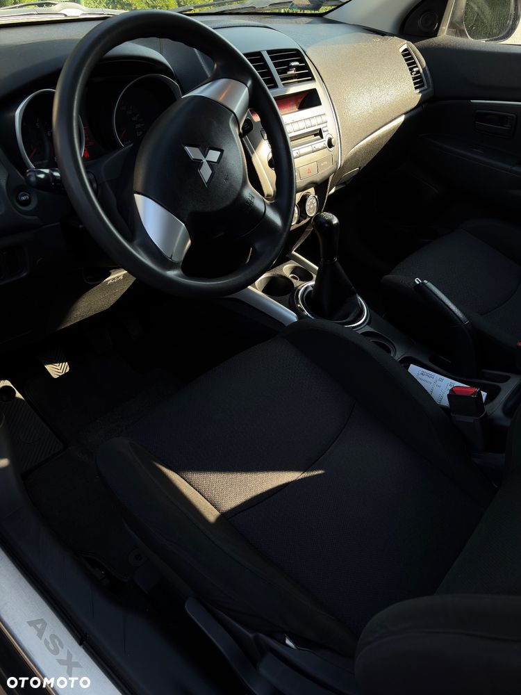 Mitsubishi ASX - 6