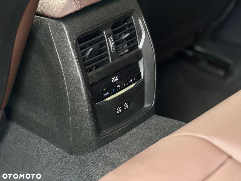 BMW Seria 3 - 33