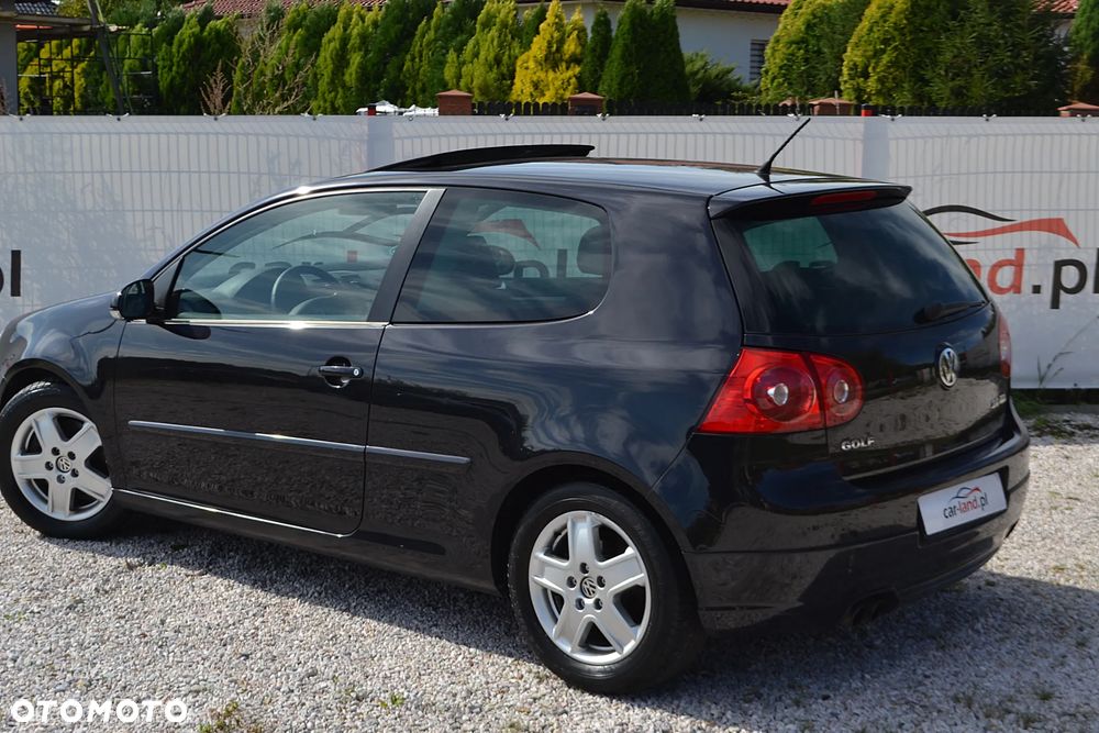 Volkswagen Golf - 10