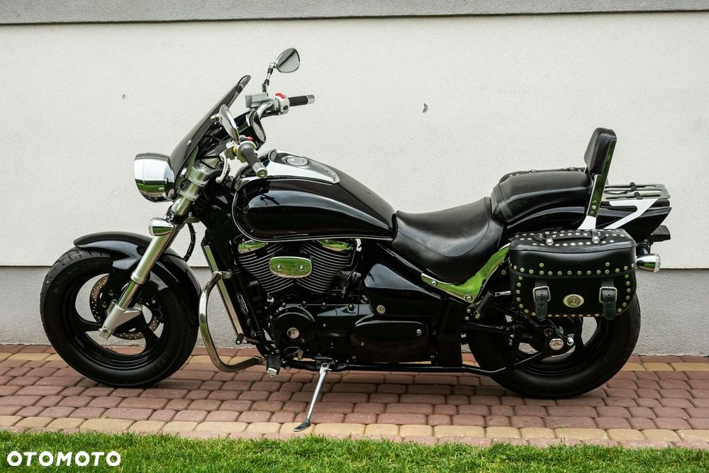 Suzuki Intruder - 5