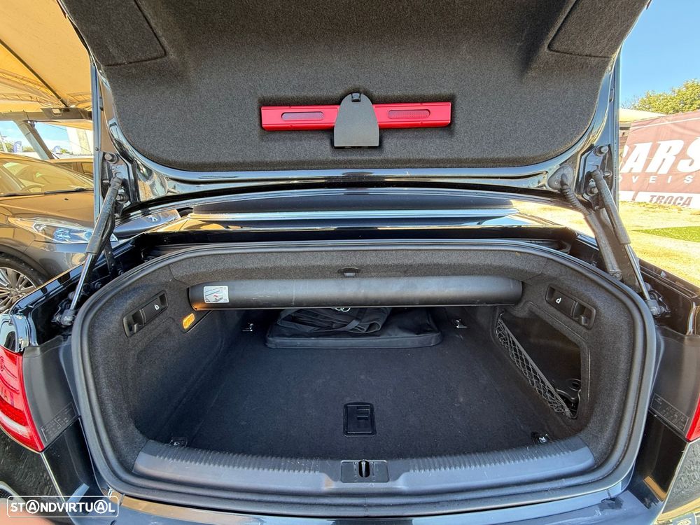 Audi A5 Cabrio 2.0 TDi Multitronic S-line - 33