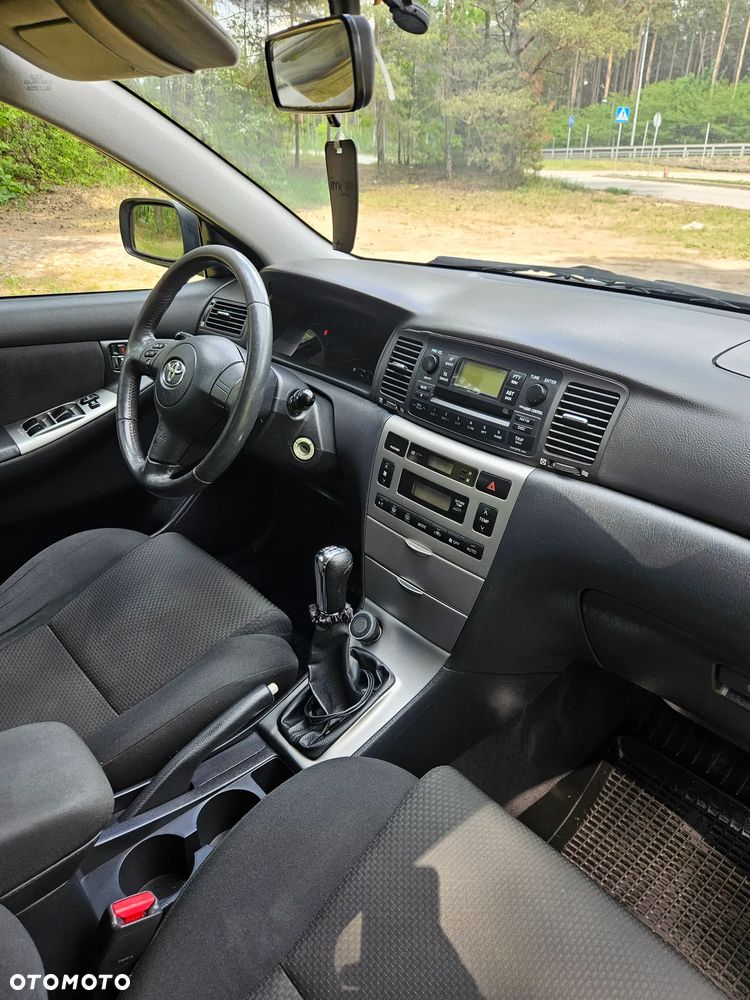 Toyota Corolla 1.4 D-4D Luna - 7