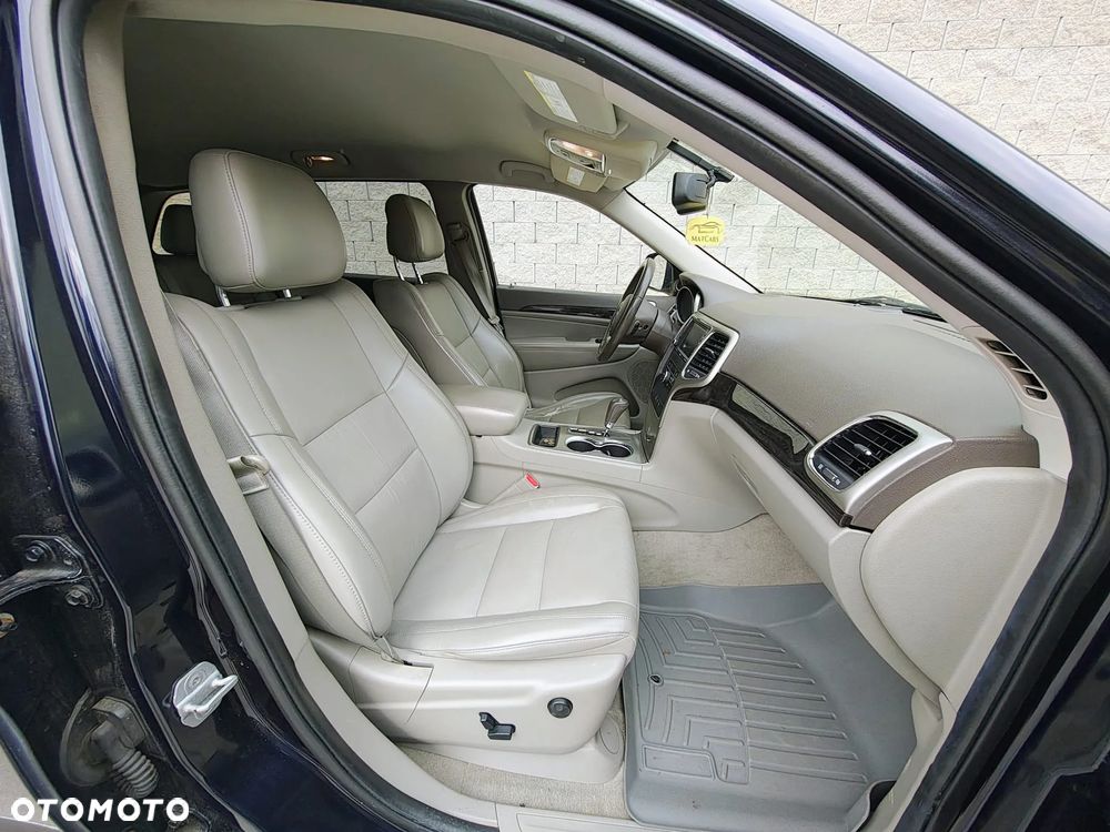 Jeep Grand Cherokee - 22