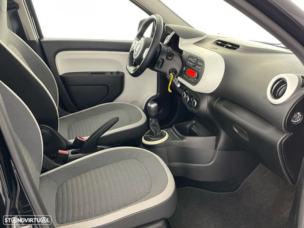 Renault Twingo 1.0 SCe Zen — fotografia 21